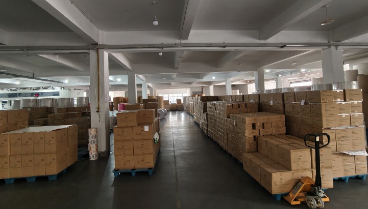 ช่วงสีผ้าเช็ดปากและความจุสต็อคของคลังสินค้า - Ningbo Kosda